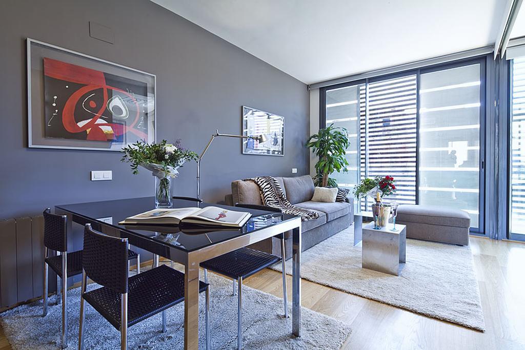 Apartment Barcelona Rentals - Pool Terrace In City Center Esterno foto