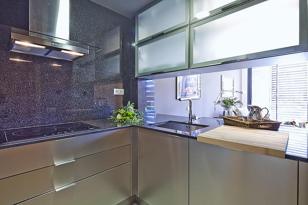 Apartment Barcelona Rentals - Pool Terrace In City Center Esterno foto