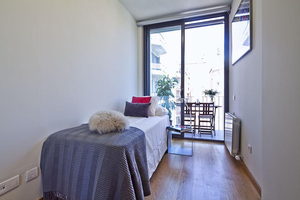 Apartment Barcelona Rentals - Pool Terrace In City Center Esterno foto